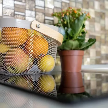 Apartment Anais Seafront Right On The Mamaia