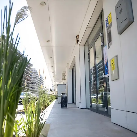 Anais Seafront Right On The Mamaia