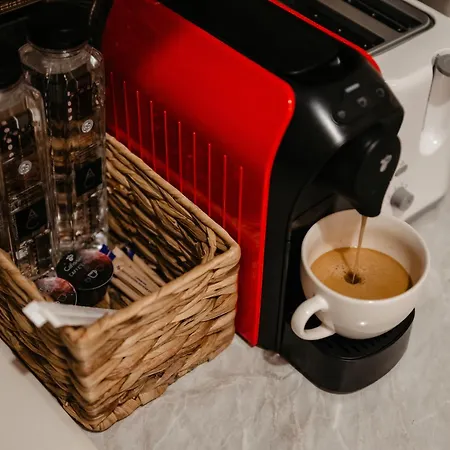 Anais Seafront Right On The Appartement Mamaia