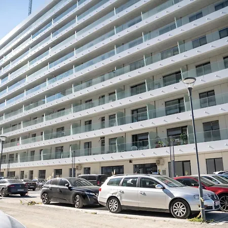 Anais Seafront Right On The Apartman *